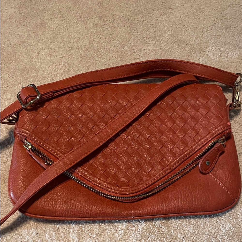 Woven Leather Shoulder Bag - Tan